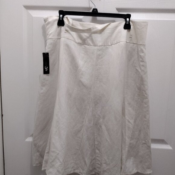East 5th Dresses & Skirts - East 5th Size 18 White Linen Blend A-Line Skirt NWT Elegant Flowy Midi Classic